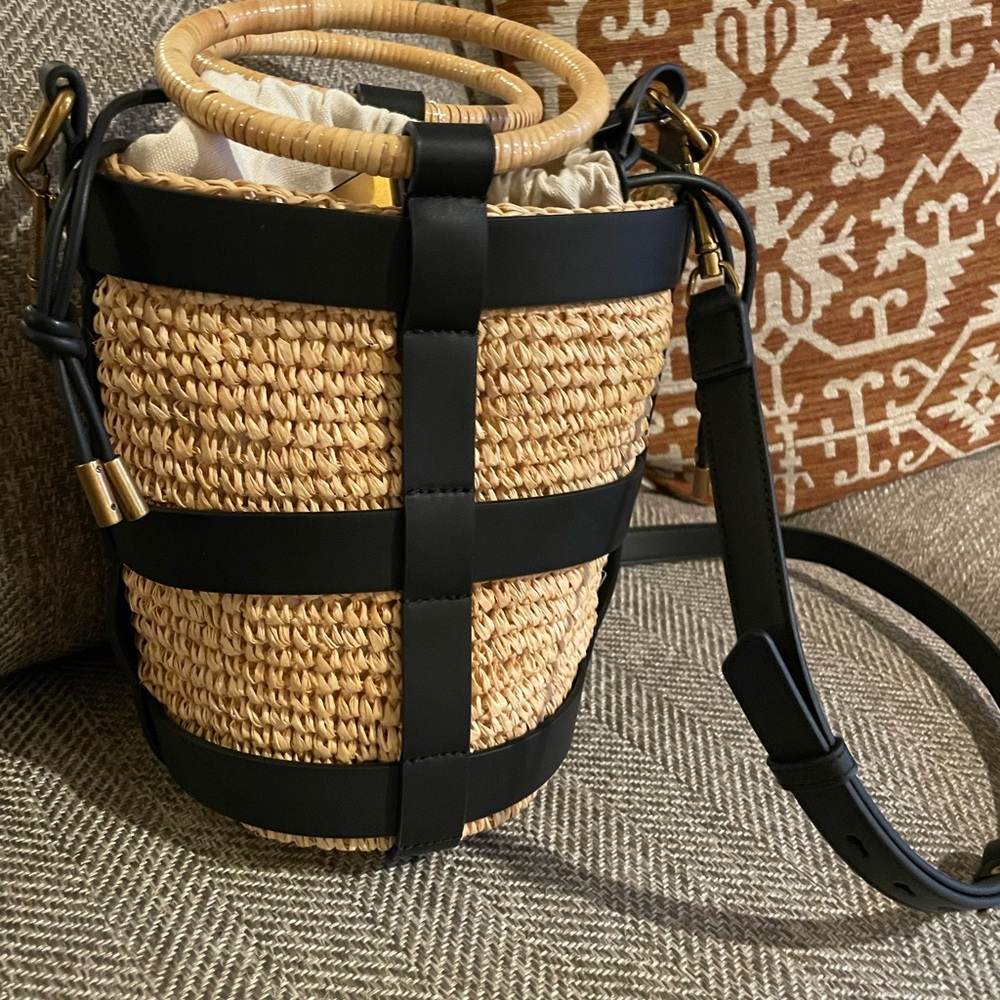 Adorable Dolce Vita woven bucket bag